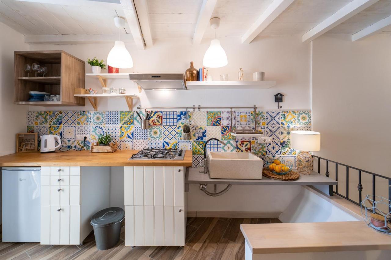 Casa Talete Cozy Apartment In Ortigia - First Floor سيراكوزا المظهر الخارجي الصورة