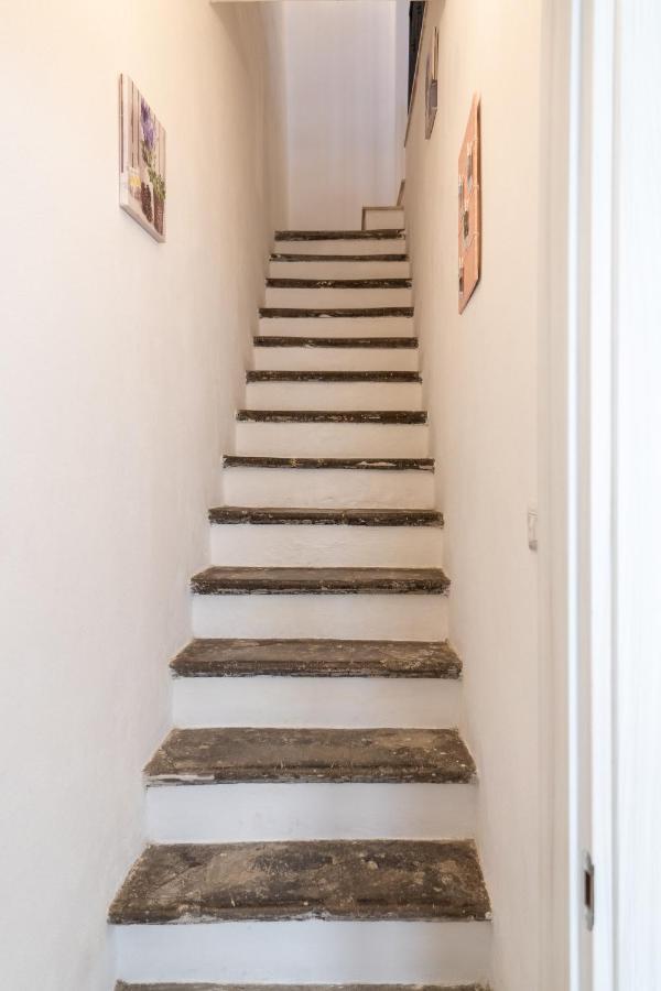 Casa Talete Cozy Apartment In Ortigia - First Floor سيراكوزا المظهر الخارجي الصورة