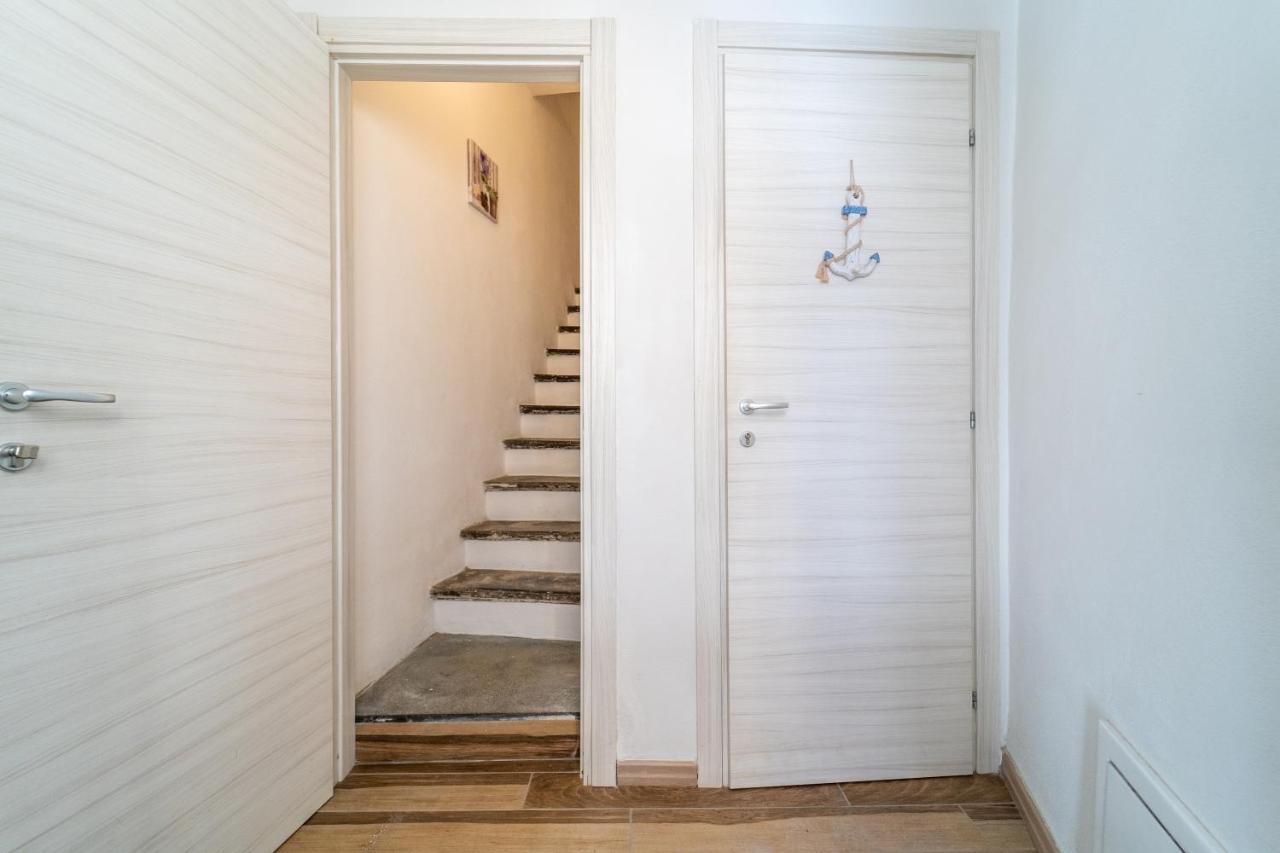 Casa Talete Cozy Apartment In Ortigia - First Floor سيراكوزا المظهر الخارجي الصورة